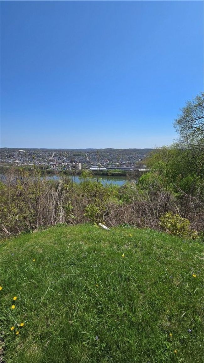 198 Cambria Hill Dr, Townhouse with 2 bedrooms, 2 bathrooms and 2 parking in Tarentum PA | Image 19