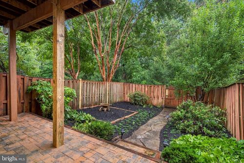 47642 Sandbank Sq, STERLING, VA, 20165-7464 | Card Image