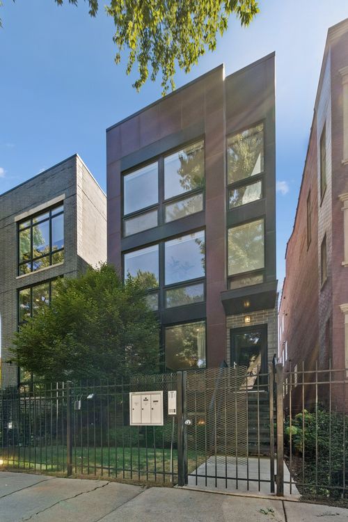 1-877 N Hermitage Avenue, Chicago, IL, 60622 | Card Image