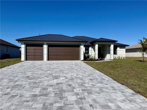 106 Ne 8th Pl, Cape Coral, FL, 33909-2585 | Card Image