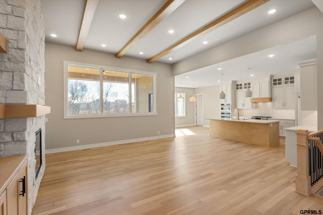 21859 B St, House other with 6 bedrooms, 4 bathrooms and 4 parking in Elkhorn NE | Image 8