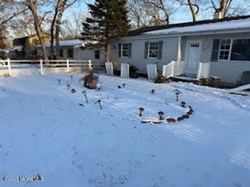 2432 Woodland Rd, Manchester, NJ, 08759-6136 | Card Image