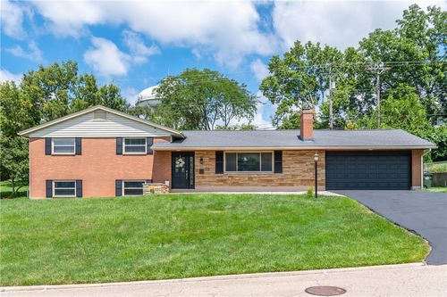 617 Stoneybrook Dr, Kettering, OH, 45429-5319 | Card Image