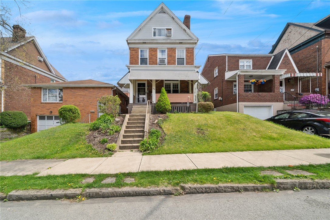 Gilmore Ave, Trafford, PA 15085