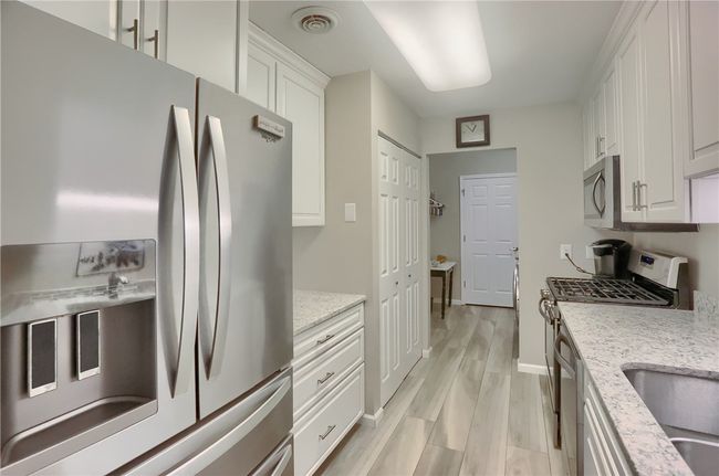 135 Linden Ct, Condo with 3 bedrooms, 3 bathrooms and 2 parking in Seven Fields PA | Image 23