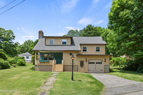 14 Prospect St, Great Barrington, MA, 01230-1022 | Card Image