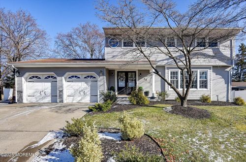 24 Iroquois Drive, Parlin, NJ, 08859 | Card Image