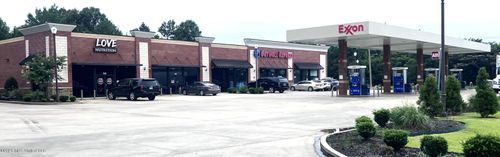 8985 Getwell Rd, Southaven, MS, 38672-6460 | Card Image