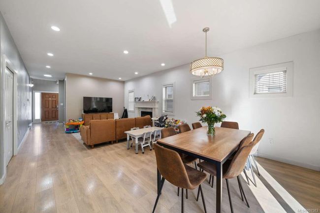 609 Amble Pl, House other with 4 bedrooms, 4 bathrooms and 3 parking in Langford BC | Image 14