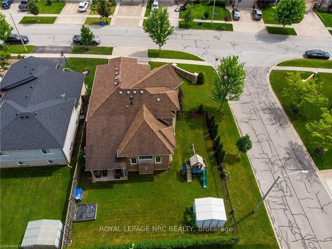 8871 Mcgarry Dr, House other with 3 bedrooms, 4 bathrooms and 4 parking in Niagara Falls ON | Image 27