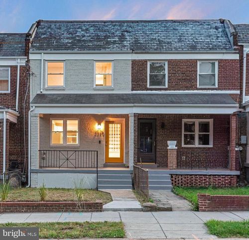 2220 13th St Ne, WASHINGTON, DC, 20018-1122 | Card Image