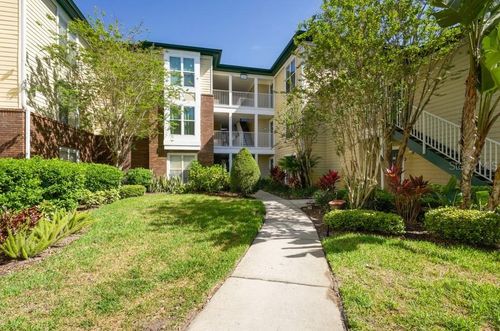 apt-326-4107 Chatham Oak Ct, TAMPA, FL, 33624-5195 | Card Image
