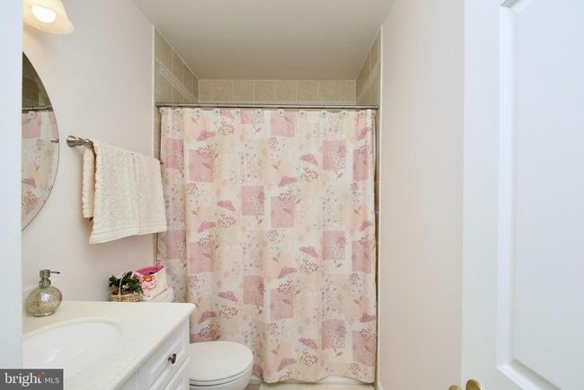 6690 Old Blacksmith Dr, House other with 5 bedrooms, 3 bathrooms and null parking in BURKE VA | Image 18