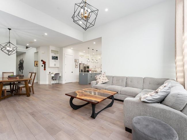 11120 241a St, House other with 5 bedrooms, 5 bathrooms and 4 parking in Maple Ridge BC | Image 4