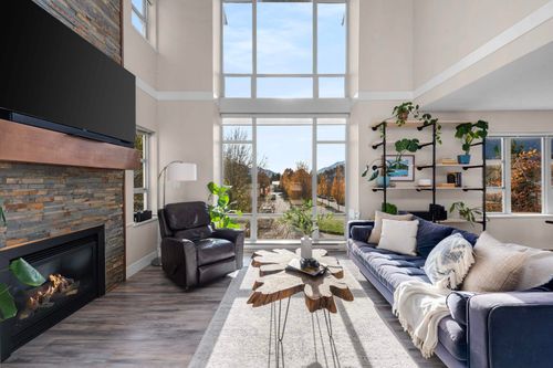 38226 Eaglewind Blvd, Squamish, BC, V8B0T2 | Card Image