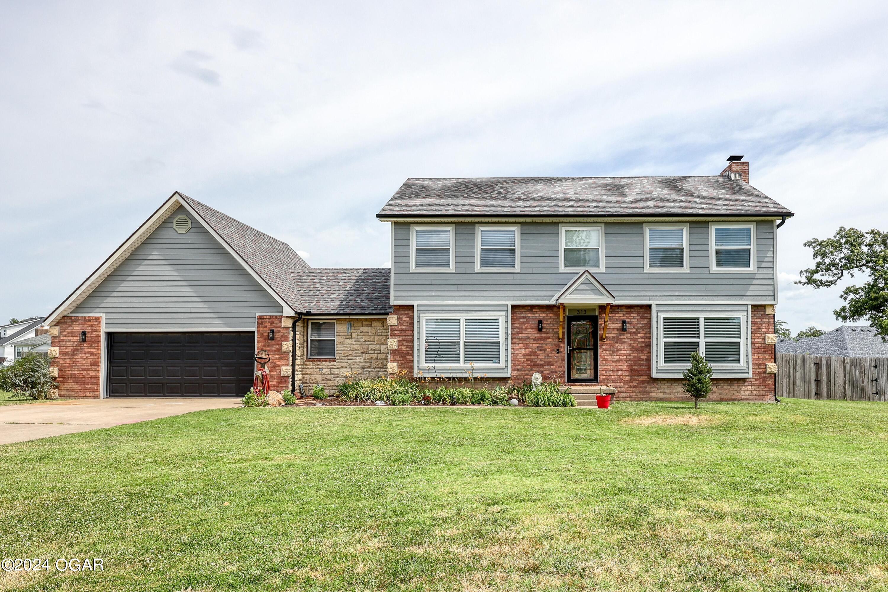 Briarbrook Dr, Carl Junction, MO 64834