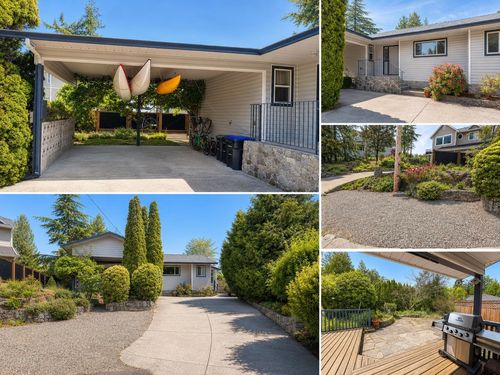 5453 Carnaby Pl, Sechelt, BC, V7Z0M3 | Card Image