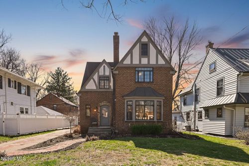 2947 Darlington Rd, Toledo, OH, 43606-3122 | Card Image