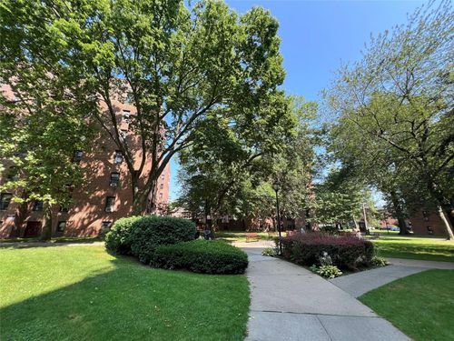 apt-1a-150 72nd Rd, Flushing, NY, 11367-2129 | Card Image