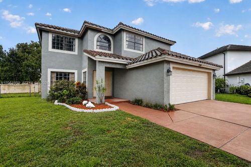 1580 Sw 87th Ter, Pembroke Pines, FL, 33025-3370 | Card Image