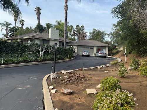 130 Orvil Way, Fallbrook, CA, 92028-2539 | Card Image