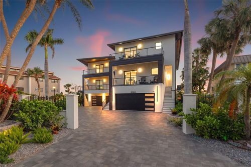 12400 Capri Cir N, TREASURE ISLAND, FL, 33706-4966 | Card Image