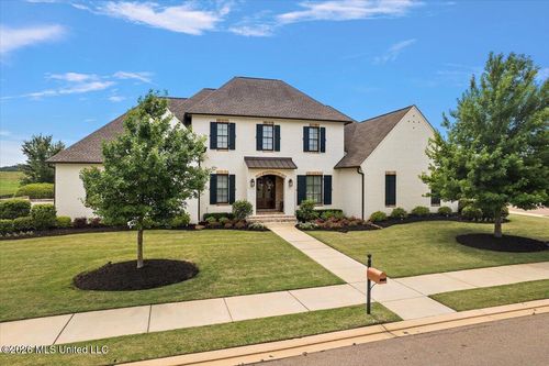 330 Lake Village Drive, Madison, MS, 39110 | Card Image