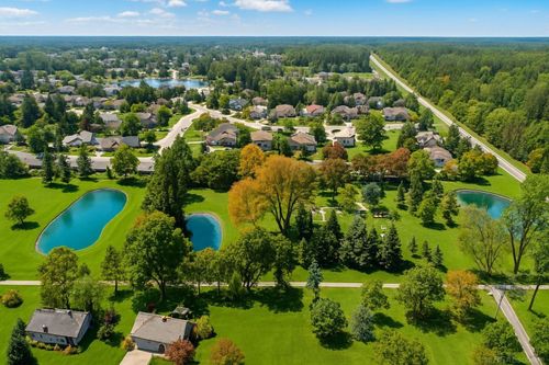 3315 Barnaby Dr, Shelby Twp, MI, 48316-4972 | Card Image