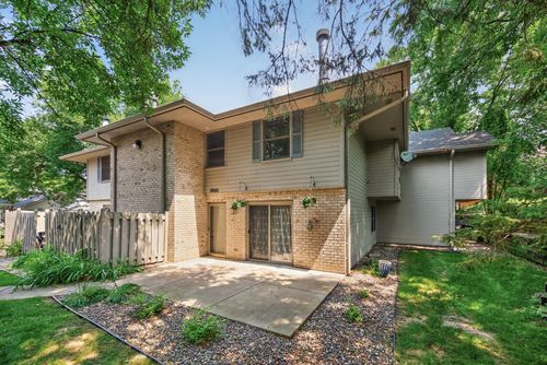18661 Clear View Ct, Minnetonka, MN, 55345-6087 | Card Image