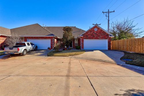 500 N Russell Terrace, Mustang, OK, 73064 | Card Image