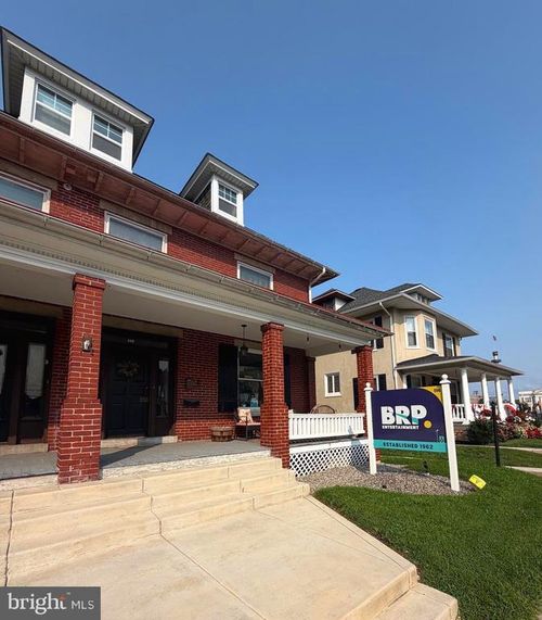 116 Cocoa Ave, HERSHEY, PA, 17033-1424 | Card Image