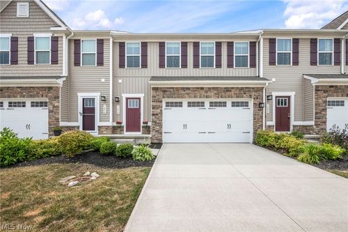 7230 Hillsview Drive, Concord Twp, OH, 44077 | Card Image