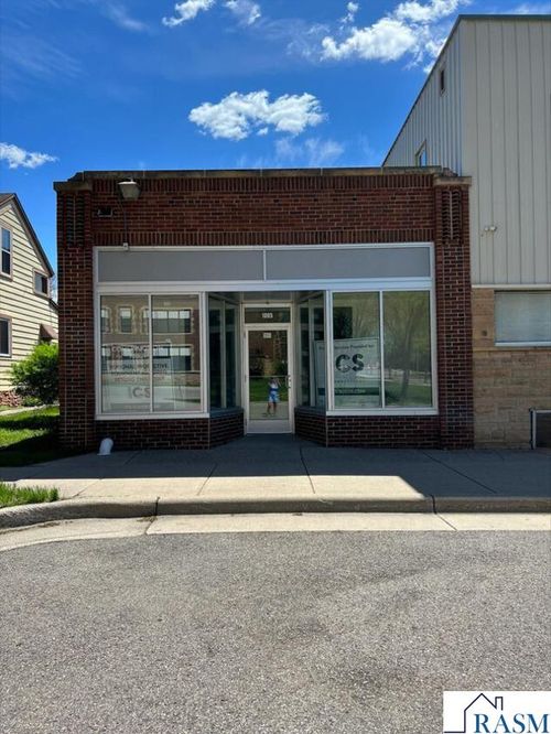 1001 N Broad, Mankato, MN, 56001 | Card Image