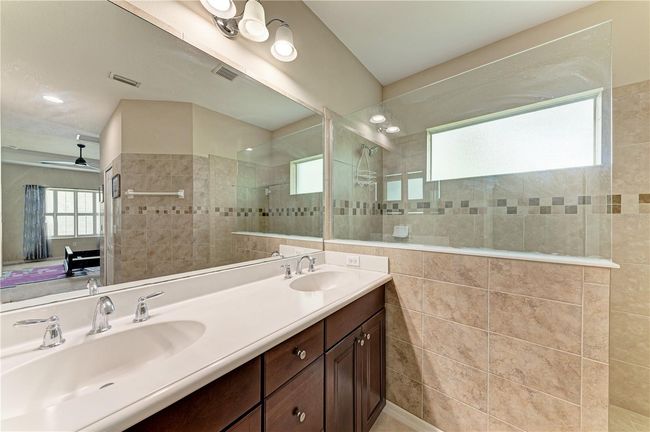6516 Palm Leaf Ct, House other with 3 bedrooms, 2 bathrooms and null parking in SARASOTA FL | Image 25