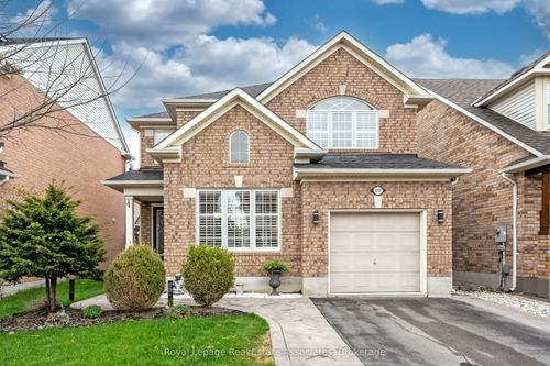 997 Lancaster Blvd, Milton, ON, L9T6E1 | Card Image