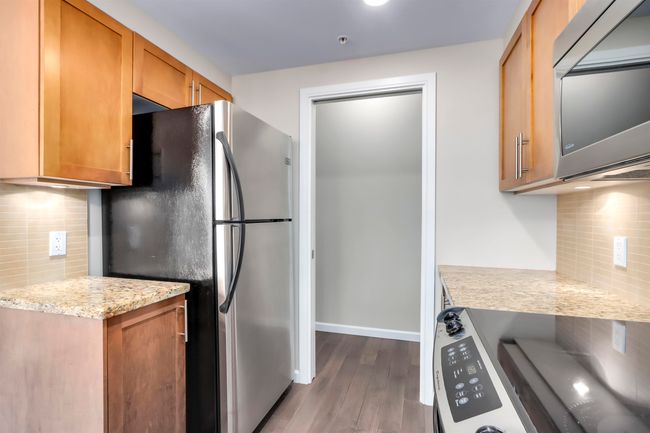 2501 - 288 Ungless Way, Condo with 2 bedrooms, 2 bathrooms and 2 parking in Port Moody BC | Image 16