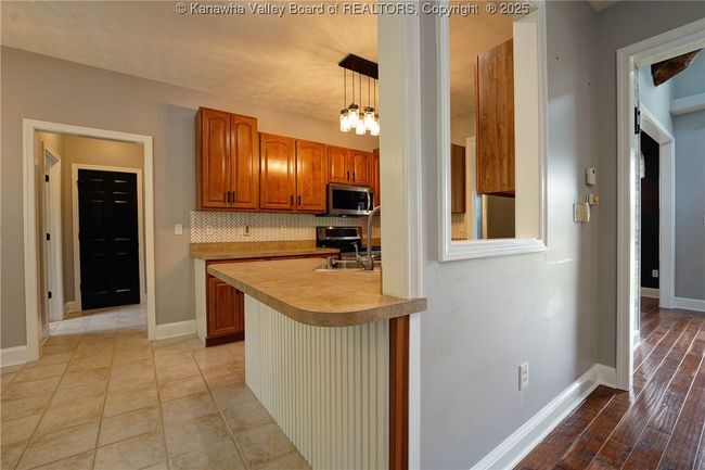 121 Jericho Rd, House other with 4 bedrooms, 3 bathrooms and null parking in Winfield WV | Image 12