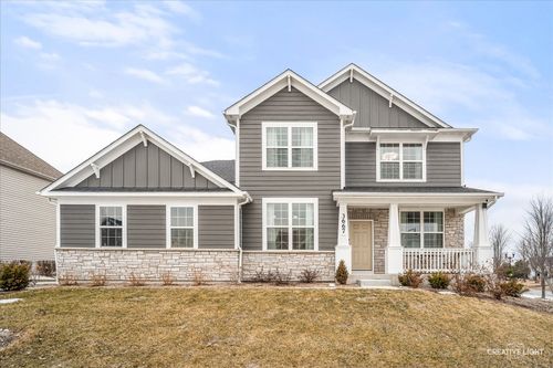 3667 Peregrine Way, Elgin, IL, 60124-7863 | Card Image