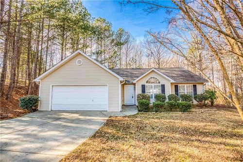 902 Yellow Pine Cir, Winder, GA, 30680-7885 | Card Image