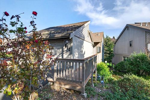 811 Auburn Ravine Road, Auburn, CA, 95603 | Card Image
