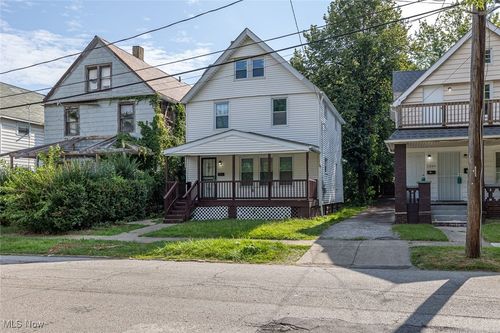 3423 E 137th St, Cleveland, OH, 44120-3924 | Card Image
