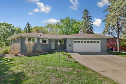 5 Botsford Cir, Faribault, MN, 55021-5963 | Card Image