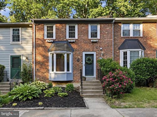 5723 Walnut Wood Ln, BURKE, VA, 22015-2710 | Card Image
