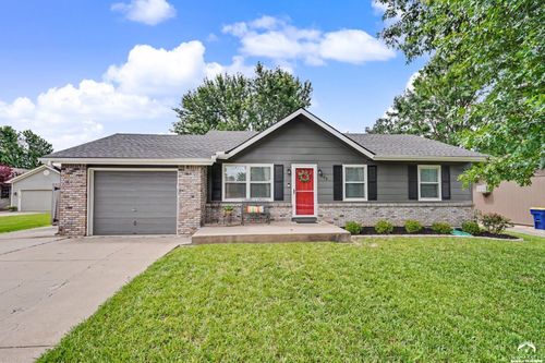 609 E 13th St, Eudora, KS, 66025-9316 | Card Image