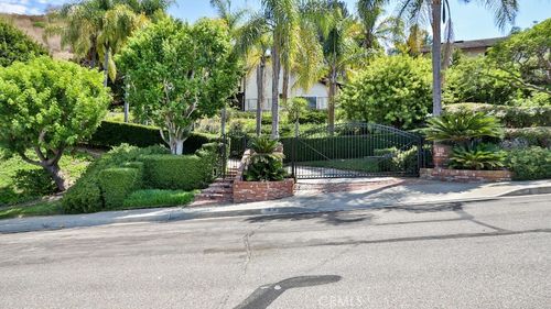 640 S Aberdeen St, Anaheim, CA, 92807-4657 | Card Image
