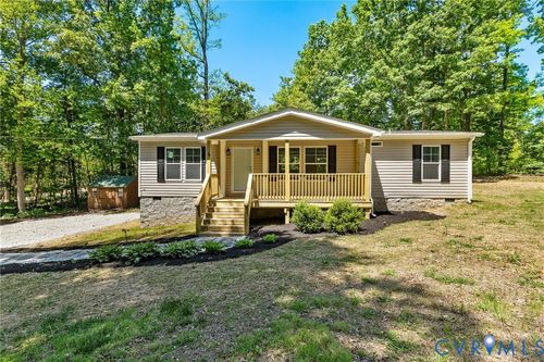 9460 Amelia Springs Rd, Jetersville, VA, 23083-2400 | Card Image