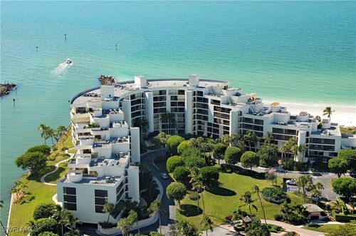 204-2388 Gulf Shore Blvd N, NAPLES, FL, 34103-4358 | Card Image