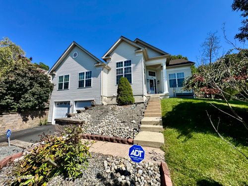 1610 Big Ridge Dr, East Stroudsburg, PA, 18302-6640 | Card Image