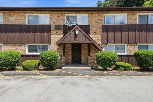 1-4439 Arbor Cir, Downers Grove, IL, 60515-2518 | Card Image