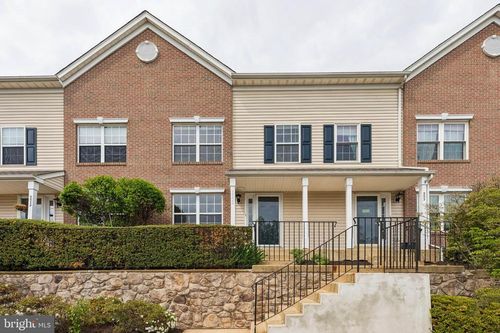 5532 Rinker Cir, DOYLESTOWN, PA, 18902-9071 | Card Image